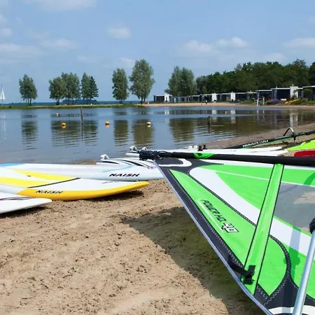 Chalet Seemowe Am Veluwemeer Im Europarcs Bad Hoophuizen Holiday home *