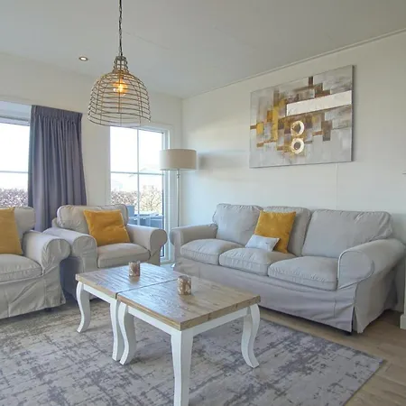 Chalet Seemowe Am Veluwemeer Im Europarcs Bad Hoophuizen Hulshorst
