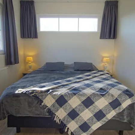 Chalet Seemowe Am Veluwemeer Im Europarcs Bad Hoophuizen *