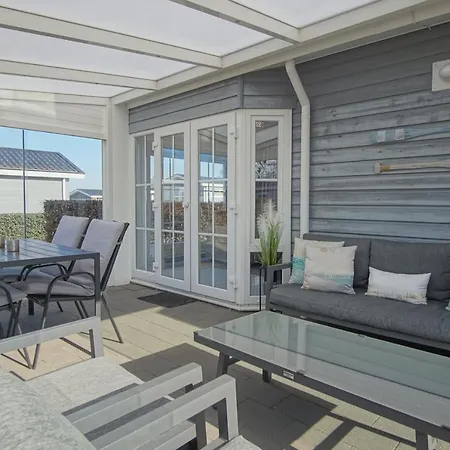 Chalet Seemowe Am Veluwemeer Im Europarcs Bad Hoophuizen Holiday home Hulshorst